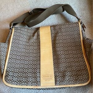 Coach Cross Body Messenger Bag - Authentic